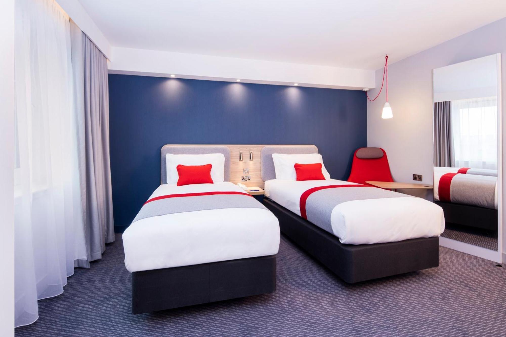 Holiday Inn Express - Astana - Turan By Ihg Екстериор снимка