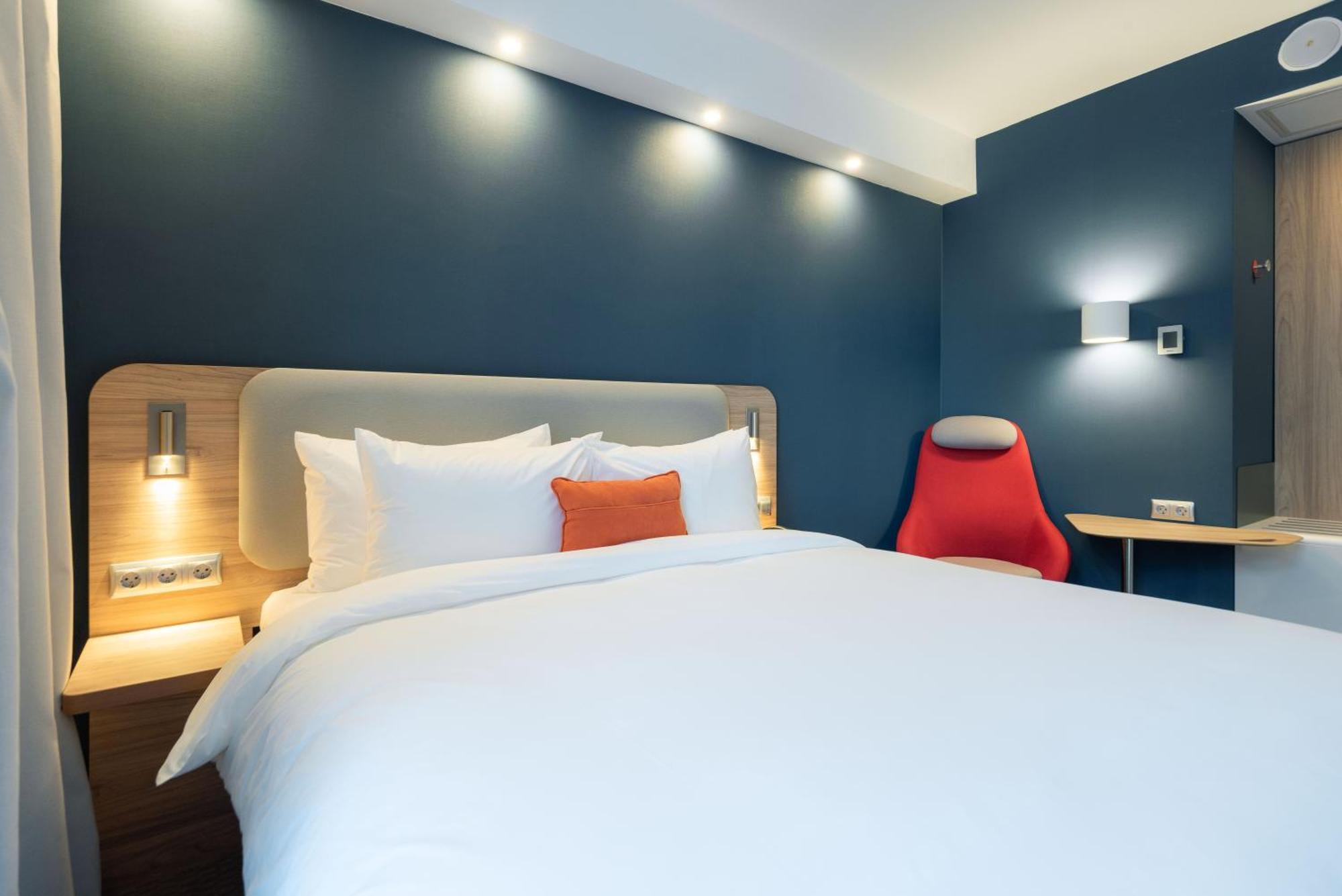 Holiday Inn Express - Astana - Turan By Ihg Екстериор снимка